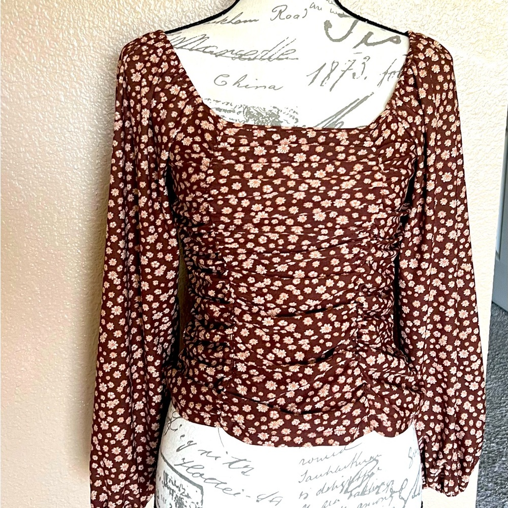 Liberty Love Women’s Floral Brown Smocked Blouse  3/4  Sleeves  Top Medium